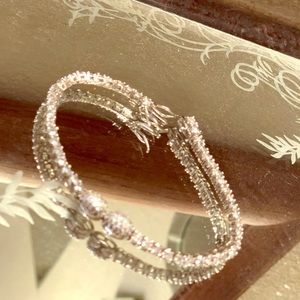 Diamond tennis bracelet